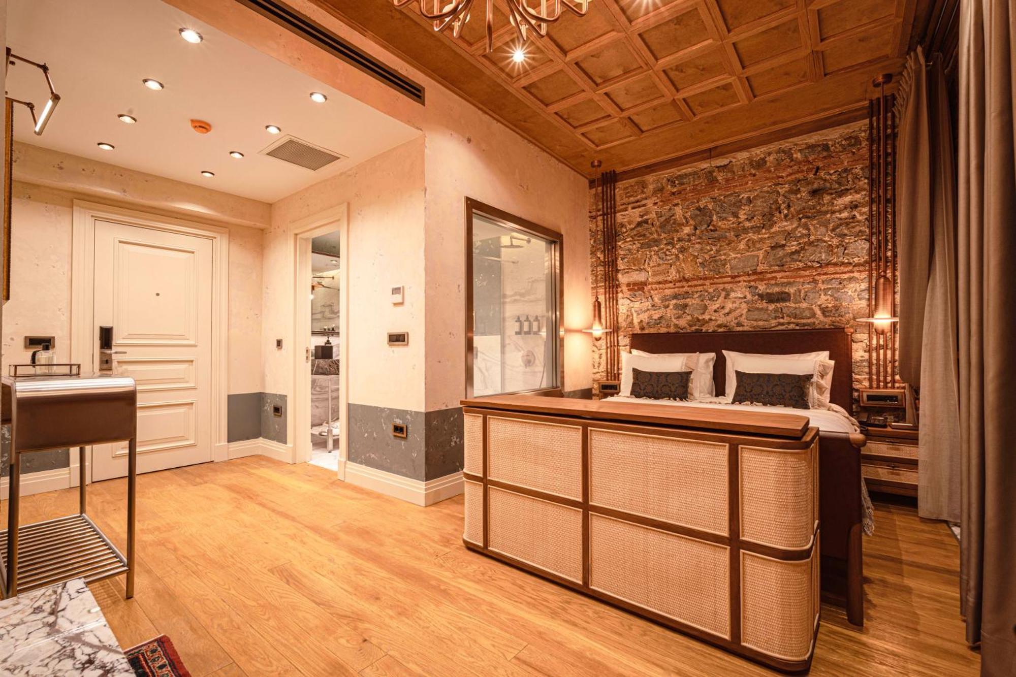 Stone Galata Hotel 5*